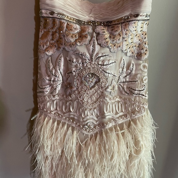 Elegant Cream Feathered Strapless Mini Dress - Picture 5 of 11